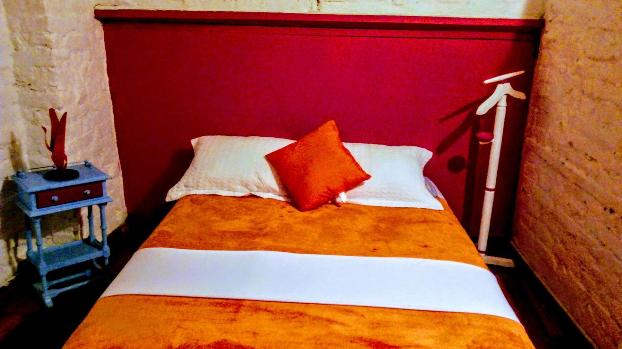 Lima Limon Candelaria Hostel Bogota Bagian luar foto